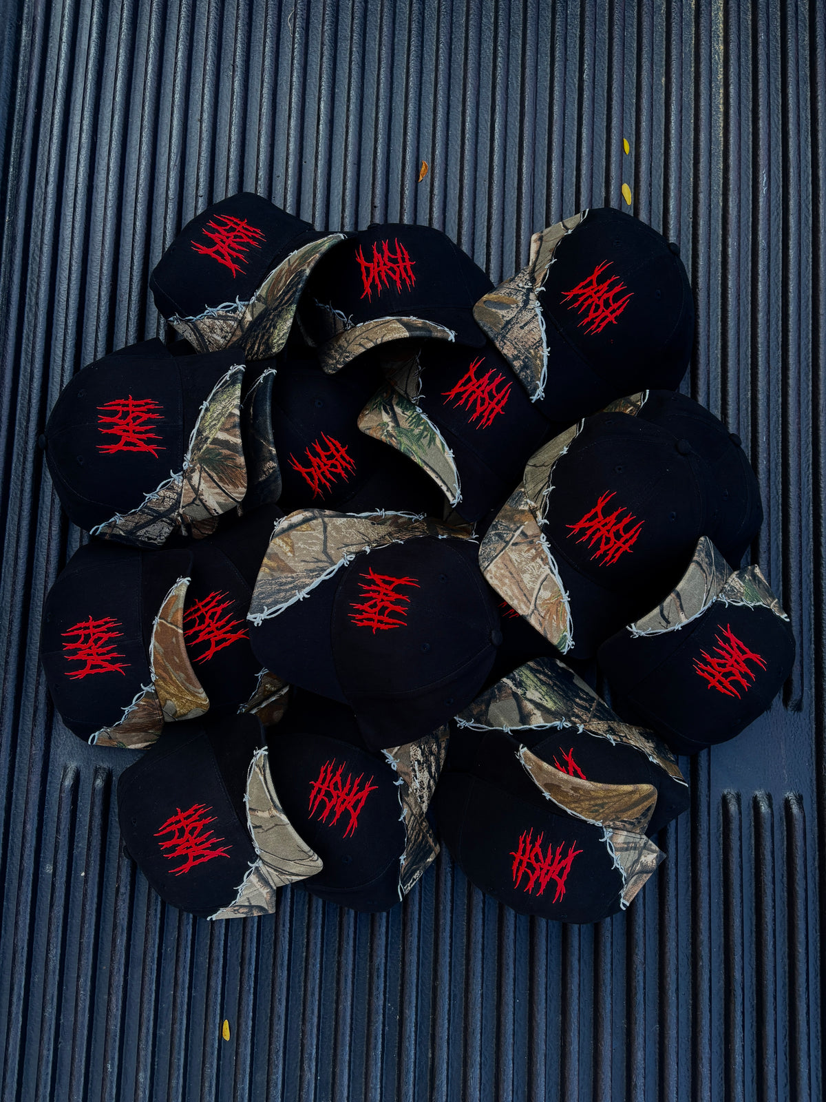 BARBED WIRE - DASH HAT